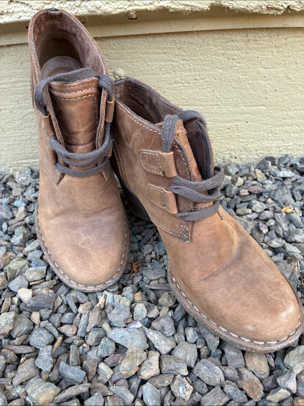 Clark’s Lace-Up Women’s Suede Ankle Booties Size US -6.5